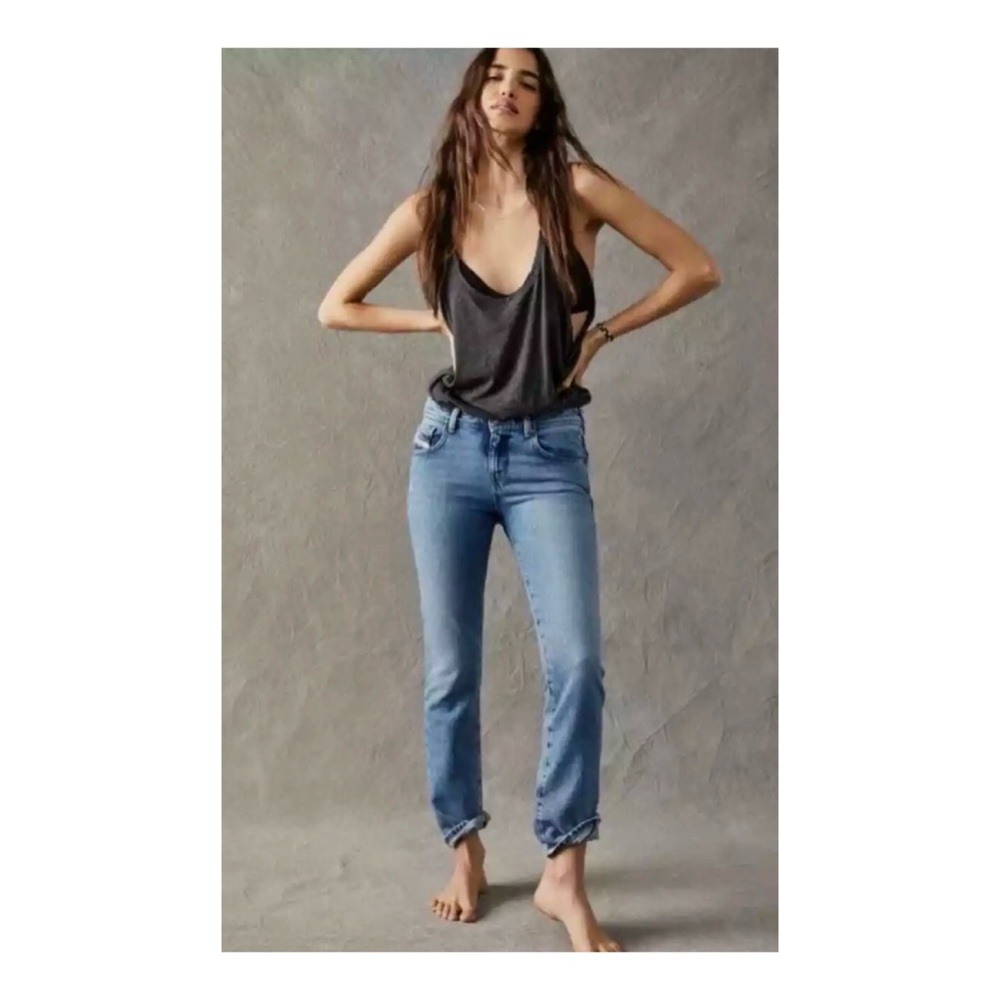 NWT Free People Diesel Straight Leg Jeans  Size 26